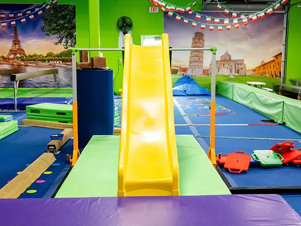 ประเภทของอุปกรณ์สนามเด็กเล่น