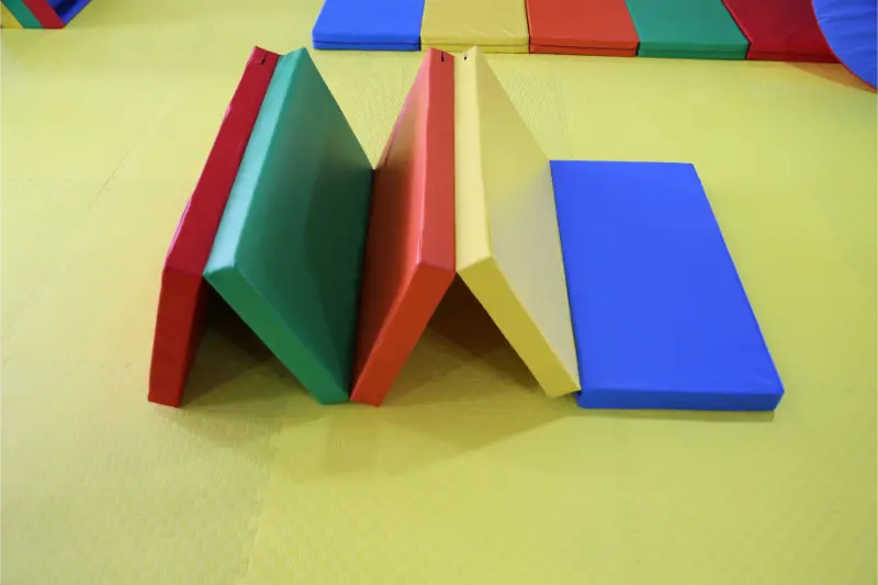 XOT XIN OUTAI เจาะลึกการวิจัยและพัฒนาผลิตภัณฑ์ โดยจัดหาโซลูชันอุปกรณ์อ่อนนุ่มที่ปรับแต่งตามความต้องการสำหรับสถาบันกีฬาเด็กทั่วโลก