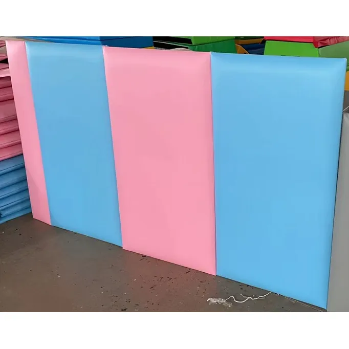แผ่นรองพื้นแบบนุ่ม Arc Wall