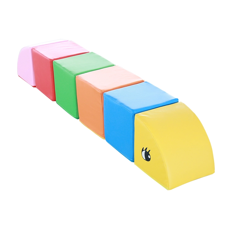 หนอนผีเสื้อสี่เหลี่ยมนุ่ม