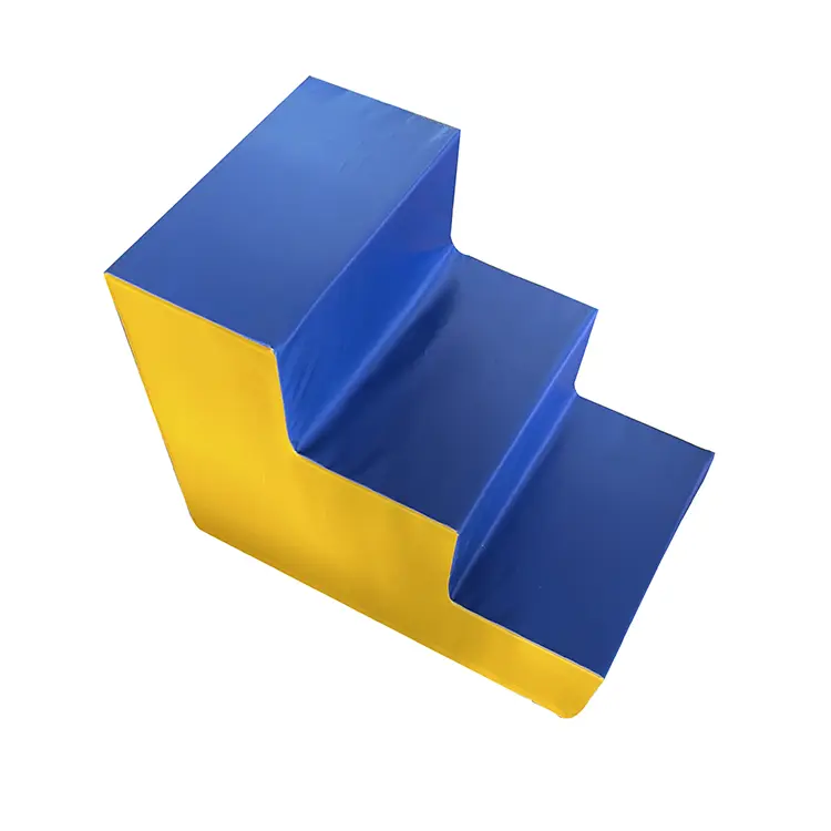 บันไดสามขั้น