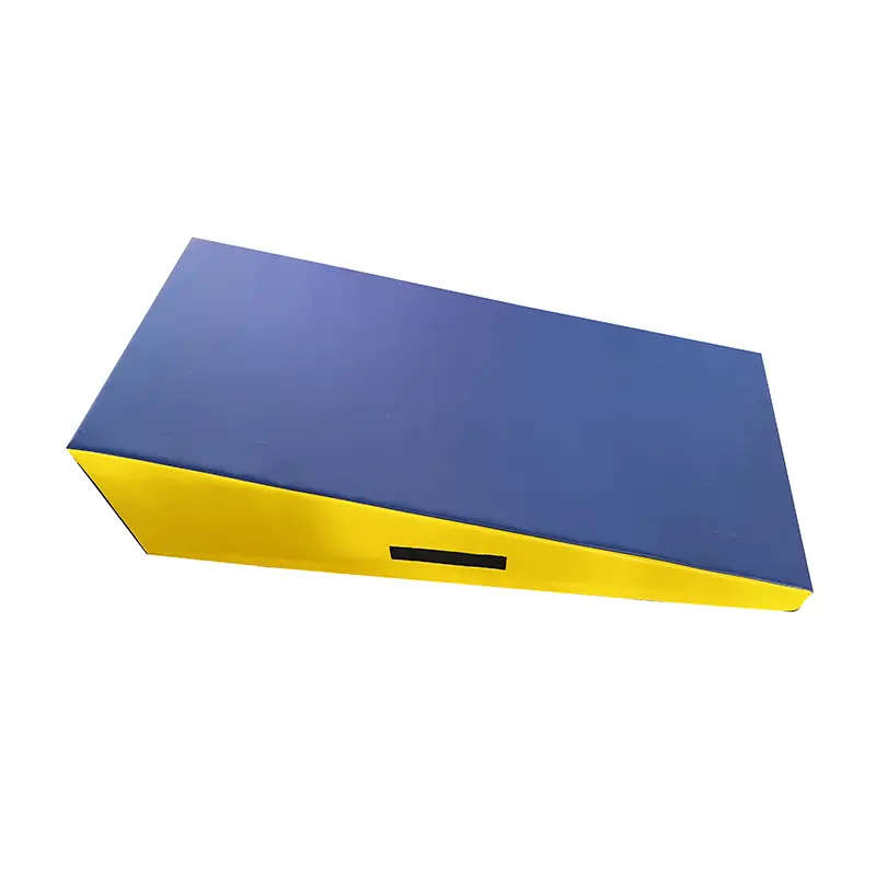 เสื่อสามเหลี่ยม